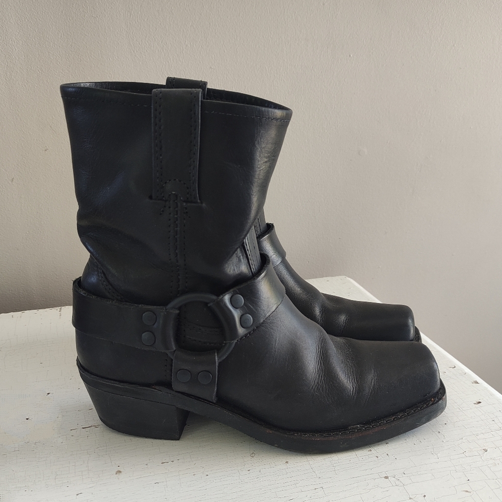 Frye 8" Harness Boot Size 7